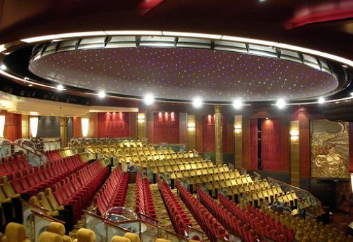 El Queen May 2 es el único Crucero con Planetario a bordo